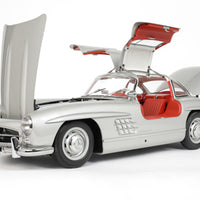 iXO Collections 1/8 Mercedes 300 SL Silver IXCMBCFK