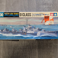 Tamiya 1/700 O Class British Destroyer (Water Line Series) 31904