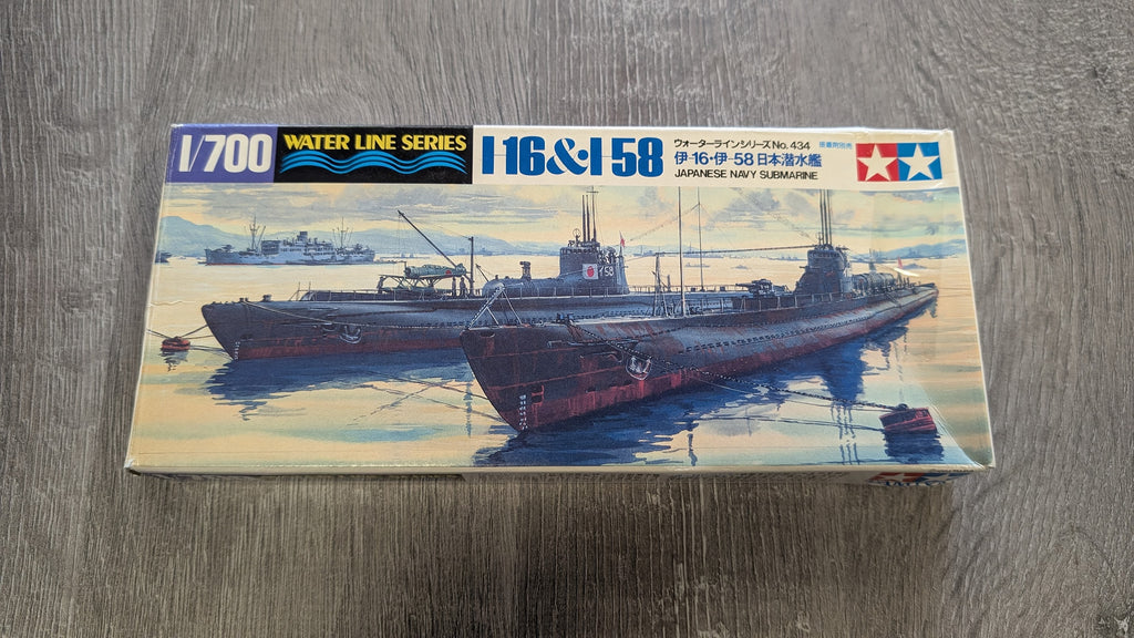 Tamiya 1/700 I-16 & I-58 Japan Navy Submarine 2in1 Kit (Water Line Series) 31434