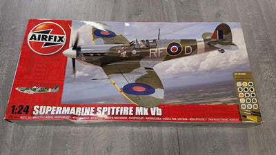 Airfix 1/24 Spitfire Mk.Vb A50141 (Slightly damaged, but unopened box)