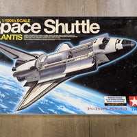 Tamiya 1/100 SCALE SPACE SHUTTLE ATLANTIS 60402