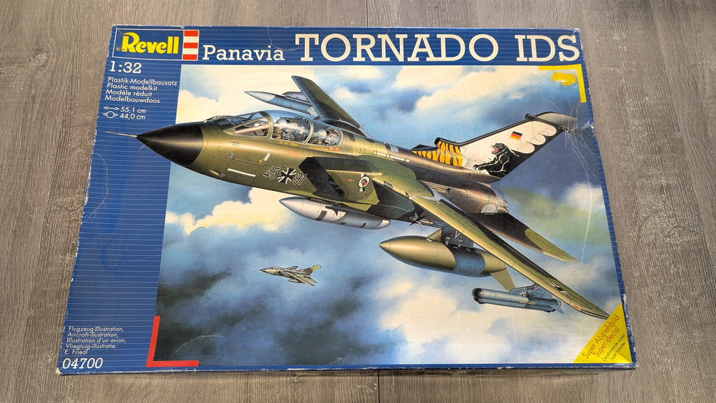 Revell 1/32 Panavia Tornado IDS w/extras 04700